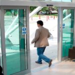 3 Reasons Why Automatic Doors Are Great for Businesses