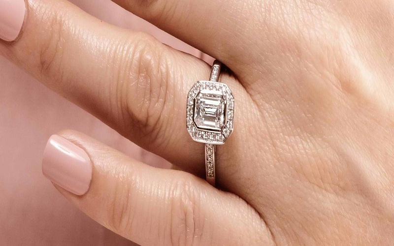 Generations to Come: Choosing a Ring that Can Be Passed Down as a Family Heirloom